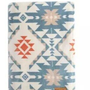 Wrangler Dakota Full/Queen Ultra Soft Plush Fleece-Blanket - Brand New